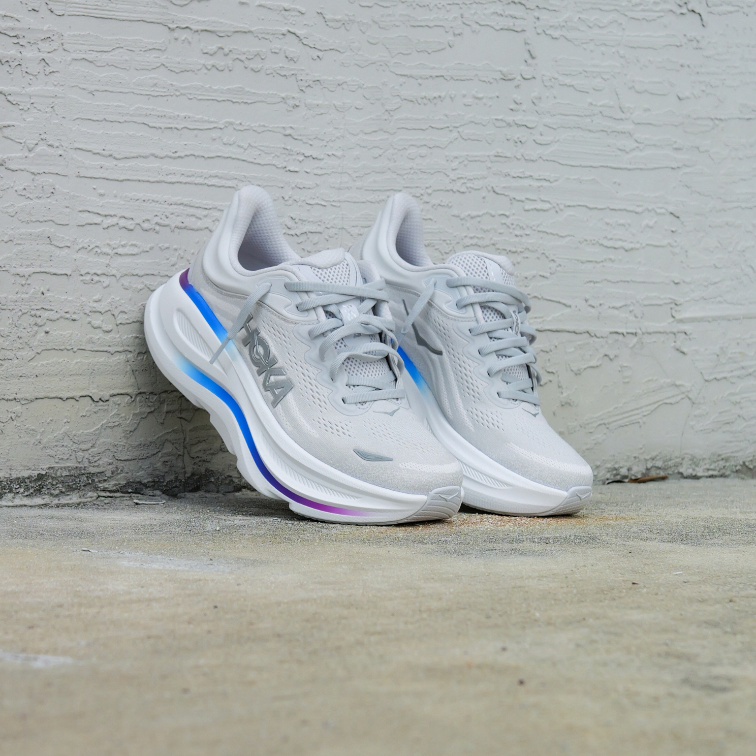 Womens HOKA Bondi 9 (Cosmic grey/White)