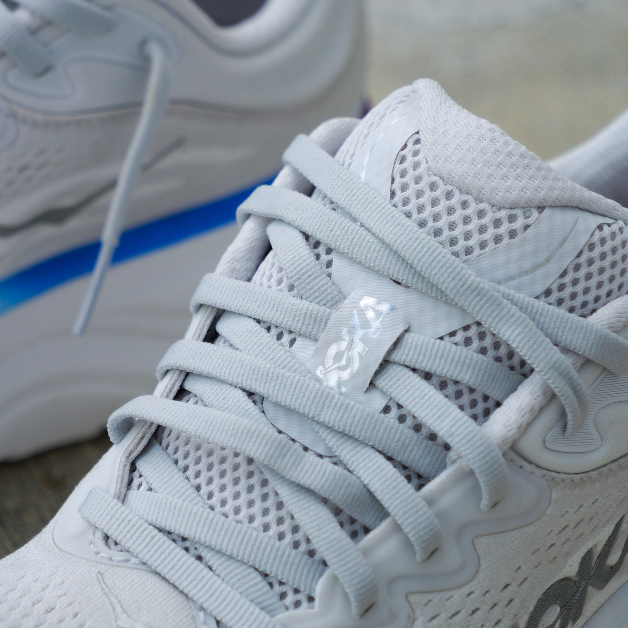 Womens HOKA Bondi 9 (Cosmic grey/White)