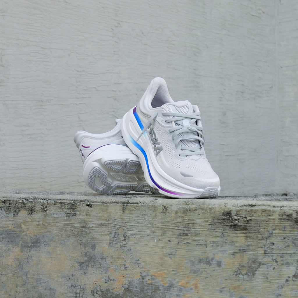 Womens HOKA Bondi 9 (Cosmic grey/White)