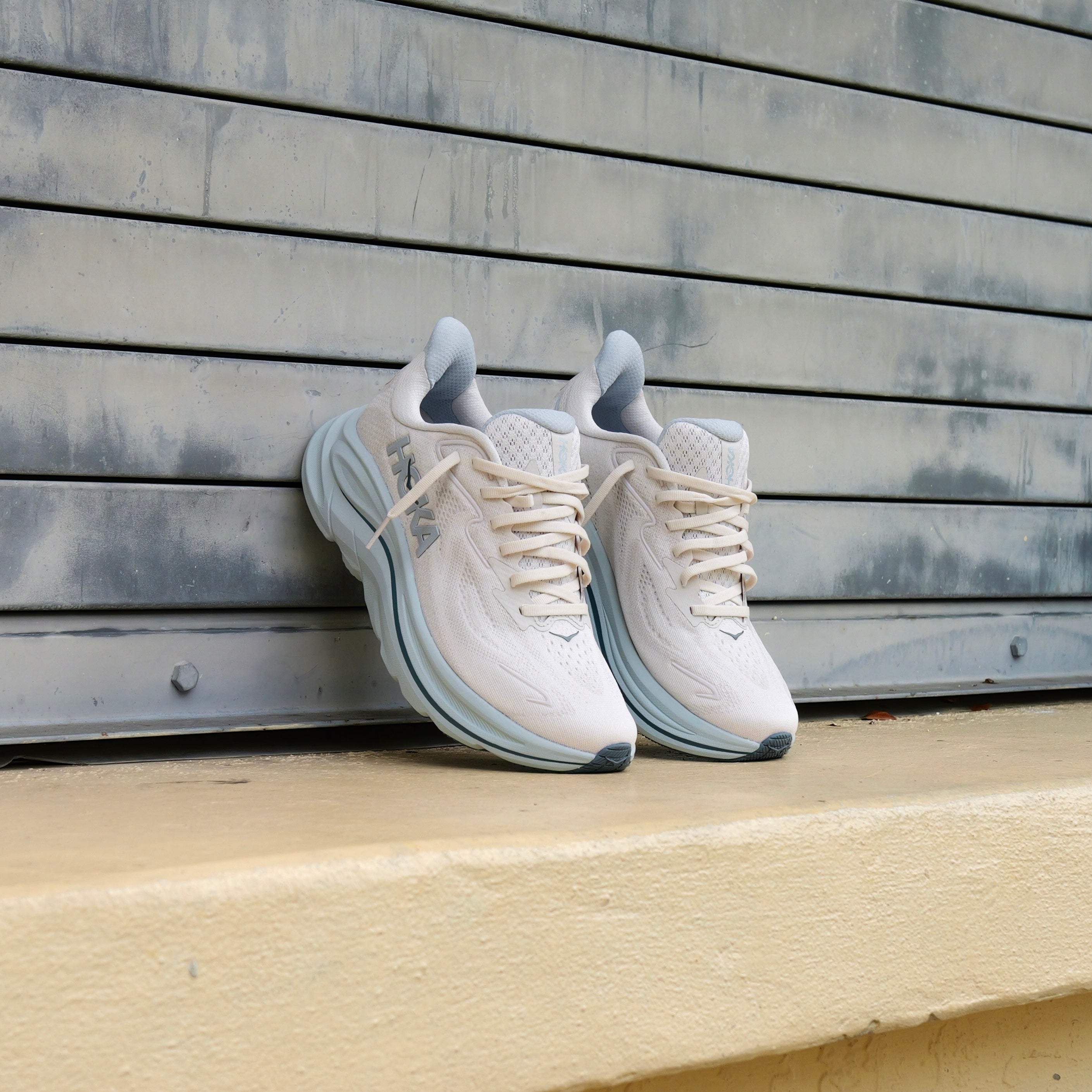 Womens HOKA Clifton 10 (Grout/Mineral Blue)
