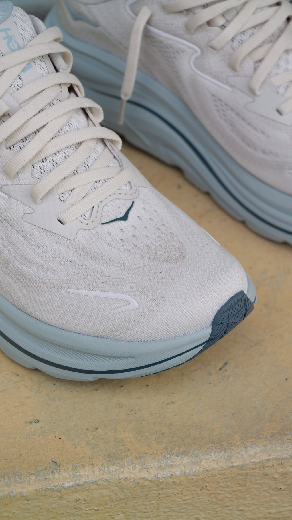 Womens HOKA Clifton 10 (Grout/Mineral Blue)